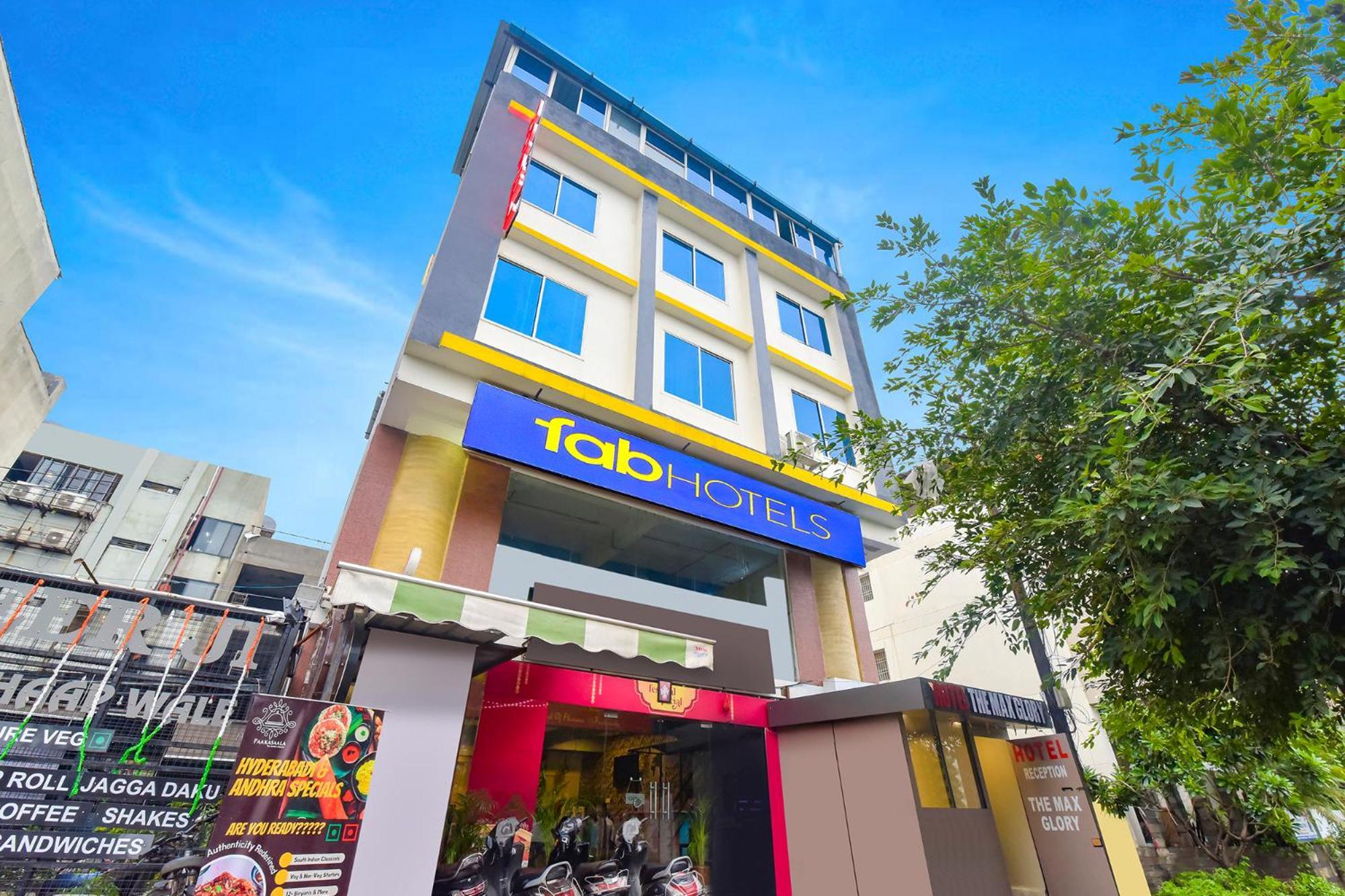 Fabhotel The Max Glory 印多尔 外观 照片
